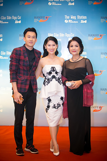 Sao Việt tấp nập chúc mừng Hồng Ánh, Ngọc Thanh Tâm ảnh 7