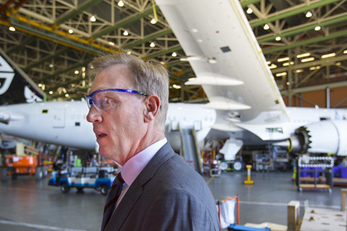 Bộ trưởng Quốc phòng mới của Mỹ sẽ là một… doanh nhân? ảnh 2