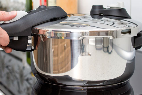 Yếu thế, người tiêu dùng khó đòi quyền lợi ảnh 1