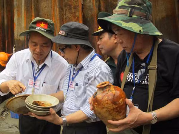 Chuyện chưa kể của người đi tìm gốm cổ ảnh 1