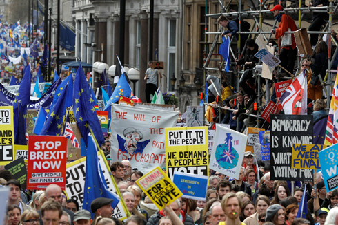 Brexit lại khiến nước Anh rung chuyển ảnh 1