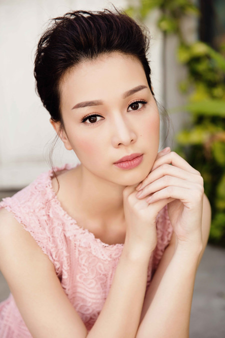 Mê mẩn trước nhan sắc rạng ngời của Hoa khôi Trương Tùng Lan ảnh 7