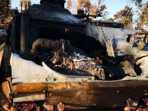 Tên lửa Syria xuyên thủng xe bọc thép Thổ Nhĩ Kỳ, tiêu diệt 5 tay súng ngồi bên trong ảnh 1