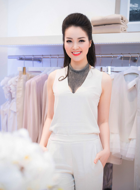 Hoa hậu Kỳ Duyên rạng rỡ tham dự sự kiện thời trang ảnh 7