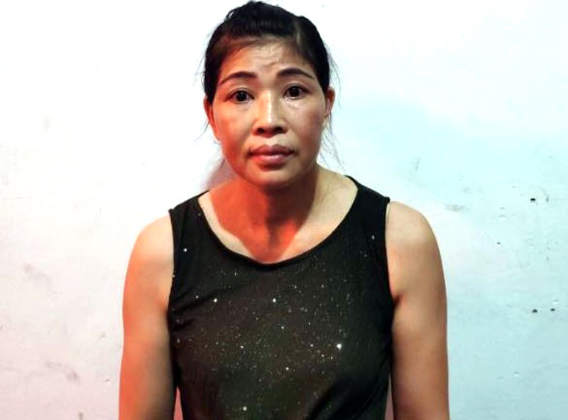 Bán cà phê kiêm tổ chức mua bán dâm ảnh 1