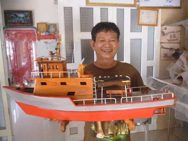"Vua" sáng chế máy bay, tàu thủy ảnh 2