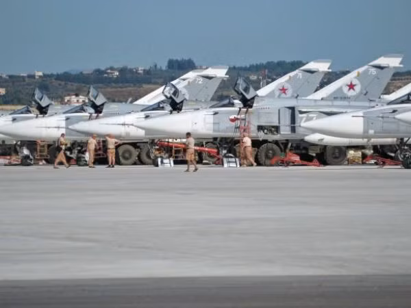 Chiến đấu cơ Nga tham chiến ở Syria chuẩn bị rút về nước ảnh 1