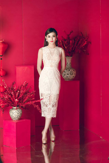 Á hậu Huyền My ấn tượng trong hậu trường bộ ảnh Tết 2017 ảnh 4 Á hậu Huyền My ấn tượng trong hậu trường bộ ảnh Tết 2017 ảnh 4