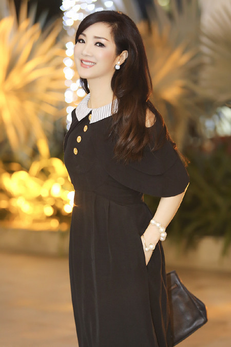 Ghen tị với nhan sắc không tuổi của Hoa hậu Giáng My ảnh 2