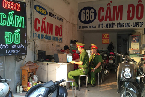 Nhận rõ nguy cơ "tín dụng đen" đi kèm tội phạm hình sự, ma túy và tệ nạn xã hội ảnh 1