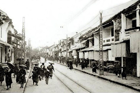 Những điều lạ lùng về tài kinh doanh của phụ nữ Hà Nội xưa ảnh 1