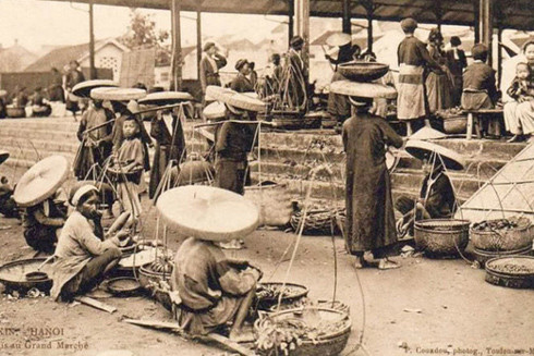 Những điều lạ lùng về tài kinh doanh của phụ nữ Hà Nội xưa ảnh 2