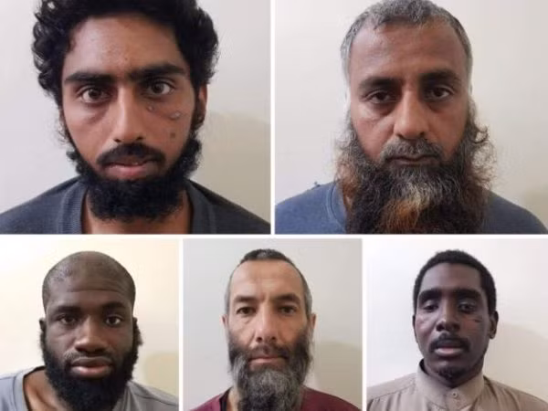 SDF công bố ảnh các tay súng IS nước ngoài bị bắt ảnh 1