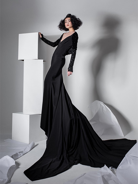 Thành viên Hiệp hội thời trang cao cấp Paris lần đầu tiên trình diễn BST tại Việt Nam ảnh 9