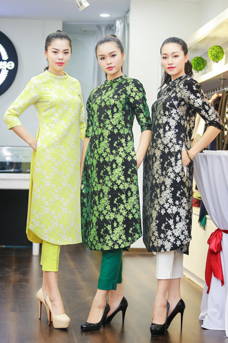 Ngắm vẻ trẻ trung của cặp đôi siêu mẫu Thu Thuỷ - Hoàng Nhung ảnh 1