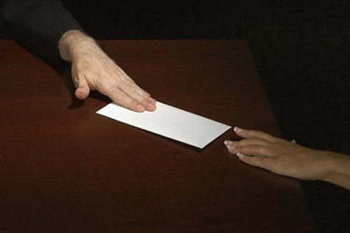 Sinh viên "chạy" điểm thi là vi phạm pháp luật hình sự ảnh 2