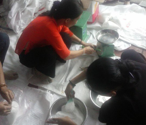 Không bỏ qua cơ hội giúp đỡ người nghèo ảnh 2