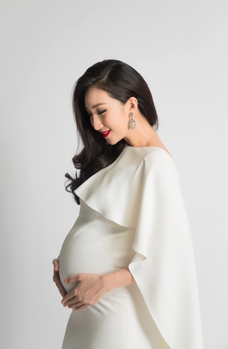 Lều Phương Anh làm album tặng con gái đầu lòng ảnh 6 Lều Phương Anh làm album tặng con gái đầu lòng ảnh 6