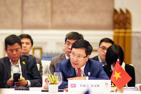 Việt Nam bày tỏ quan ngại sâu sắc về diễn biến trên thực địa gần đây ở Biển Đông ảnh 1