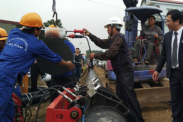 Hà Nội: Nghịch lý nước sạch cấp tận nhà nhưng người dân không dùng! ảnh 2