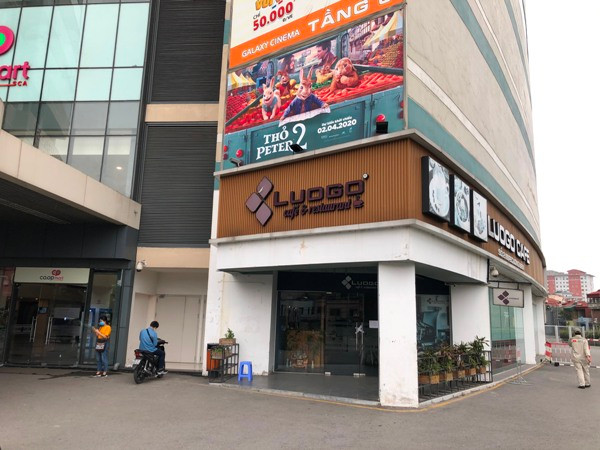 ‘Diện mạo’ hàng quán ở Hà Nội sáng 28-3, sau chủ trương tạm đóng cửa phòng chống dịch Covid-19 ảnh 8