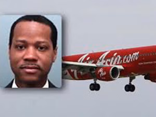 Cơ phó người Pháp cầm lái khi máy bay Air Asia gặp nạn ảnh 1