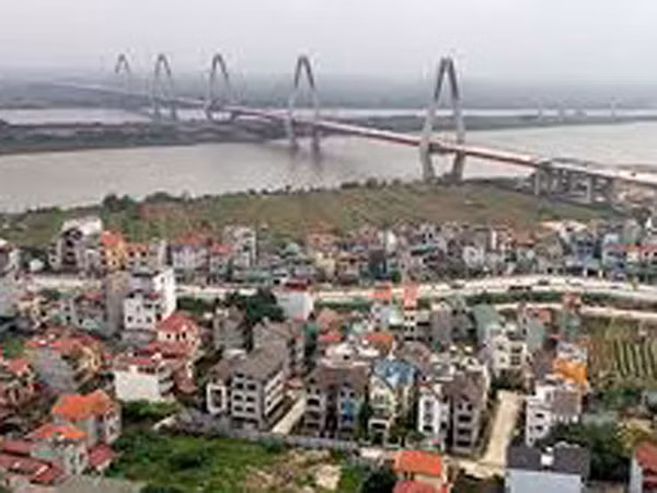 Nhà đầu tư “cá mập” giăng “bẫy” trên tuyến Nhật Tân - Nội Bài ảnh 1