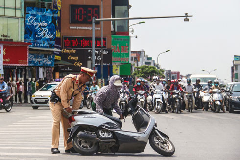 Màu nắng trên những ngả đường của thành phố bình yên ảnh 1 Màu nắng trên những ngả đường của thành phố bình yên ảnh 1