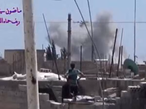 Phiến quân bất ngờ tấn công binh sĩ SAA ở bắc Hama ảnh 1