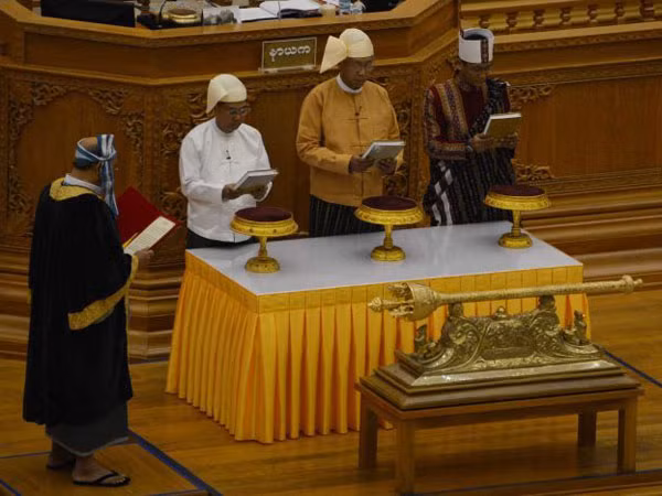 Tân Tổng thống Myanmar tuyên thệ nhậm chức ảnh 1