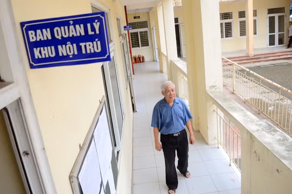 Người thầy thắp sáng những mảnh đời trong bóng tối ảnh 8