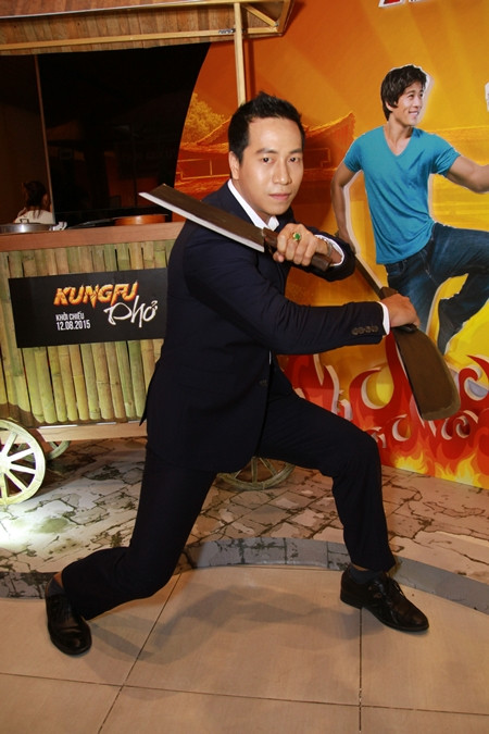 Diễm My - Linh Sơn đẹp đôi ra mắt phim "Kungfu Phở" ảnh 7