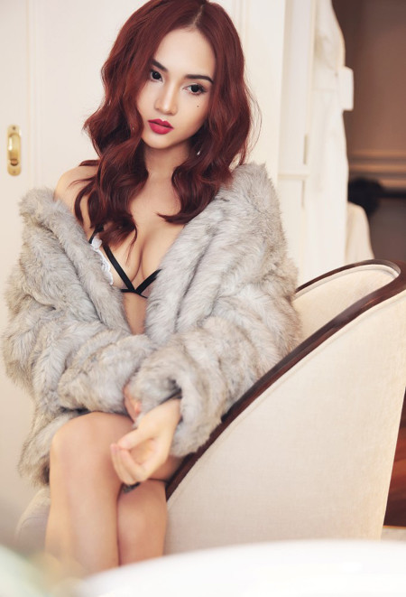 DJ Windy Quyên khoe vẻ gợi cảm đầy quyến rũ trong bộ ảnh mới ảnh 2 DJ Windy Quyên khoe vẻ gợi cảm đầy quyến rũ trong bộ ảnh mới ảnh 2