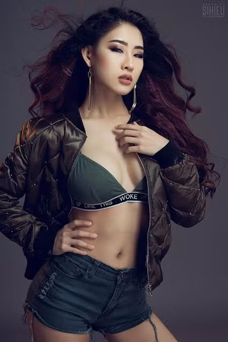 DJ Oxy "nóng bỏng" chào đón năm mới ảnh 2