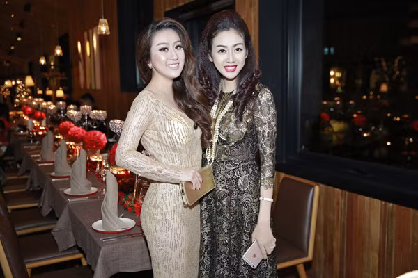 MC Kim Trang khoe đường cong quyến rũ với thiết kế của Nhật Phượng ảnh 6