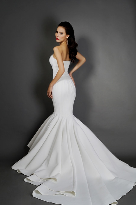 Ngắm nhìn bộ trang phục dạ hội lọt vào Top 10 của Lệ Quyên ảnh 3