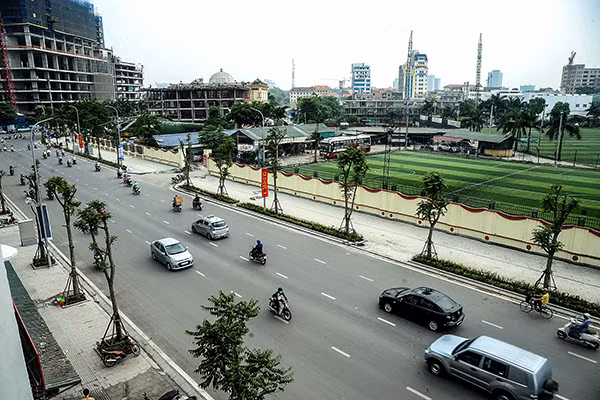 Cận cảnh tuyến đường đô thị kiểu mẫu tại Hà Nội trước ngày khánh thành ảnh 1