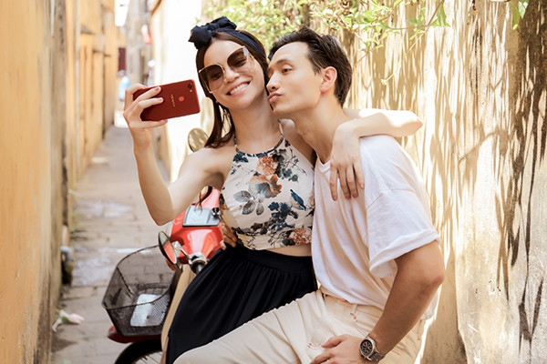 Hồ Ngọc Hà gợi cảm tình tứ bên Kim Lý ảnh 6