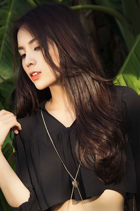 Hoa hậu Kỳ Duyên khoe "vòng eo con kiến" ảnh 6