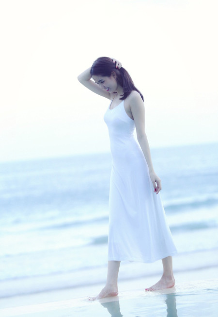 Ngọc Trinh “du hý” Côn Đảo cùng "ông trùm" chân dài Khắc Tiệp ảnh 8