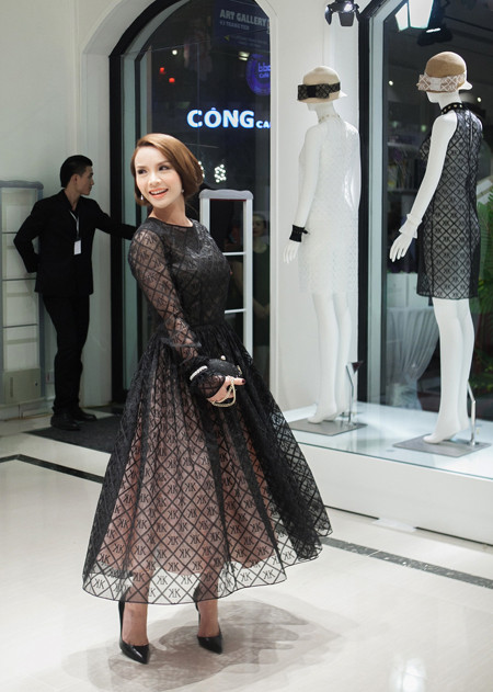 Yến Trang - Yến Nhi “rủ nhau” ra Hà Nội “đọ sắc” ảnh 7