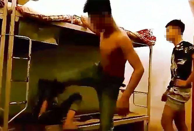 Kỷ luật nhóm học sinh đánh hội đồng bạn học trong kí túc xá của trường ảnh 1 Kỷ luật nhóm học sinh đánh hội đồng bạn học trong kí túc xá của trường ảnh 1