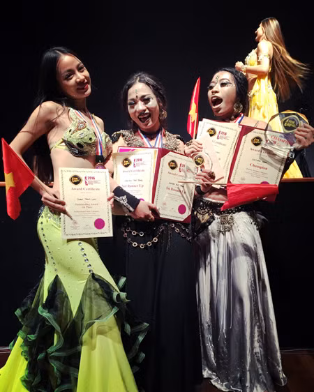 Bellydance Việt Nam giành cúp vô địch tại giải đấu châu Á ảnh 3