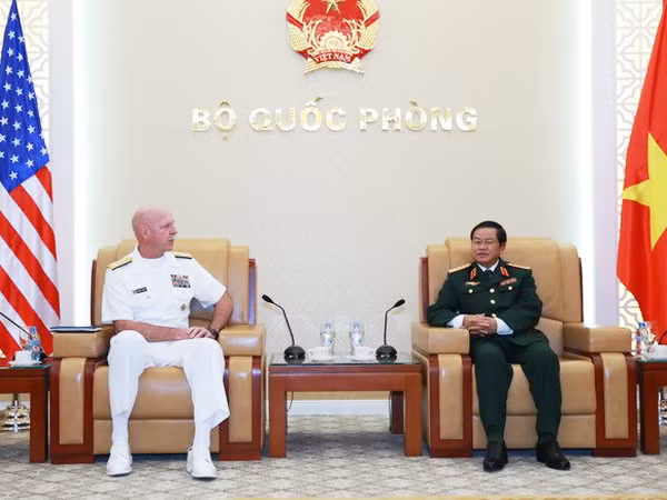 Hải quân Việt Nam và Hoa Kỳ: Đẩy mạnh hợp tác vì hòa bình, ổn định của khu vực ảnh 1