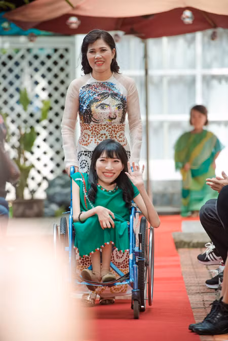Ấn tượng với màn trình diễn thời trang dành cho người khuyết tật ảnh 4