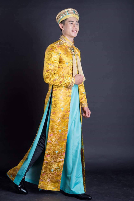 Nam vương Nguyễn Tiến Đạt được NTK Võ Việt Chung "chăm chút" ảnh 6 Nam vương Nguyễn Tiến Đạt được NTK Võ Việt Chung "chăm chút" ảnh 6