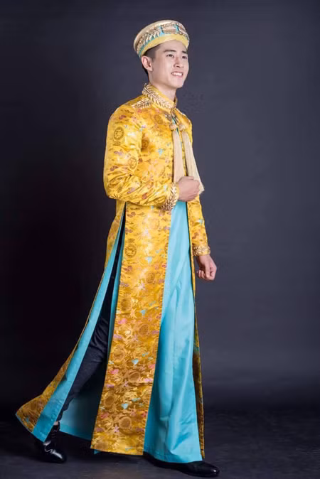 Nam vương Nguyễn Tiến Đạt được NTK Võ Việt Chung "chăm chút" ảnh 6