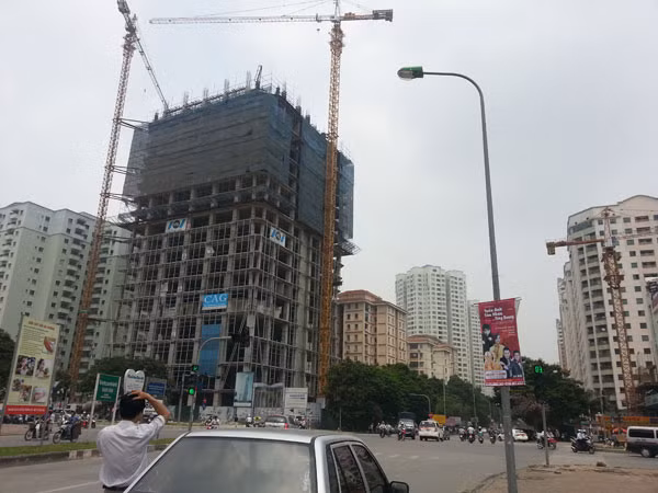 Hà Nội: Công trình xây mới phải có 3 tầng hầm? ảnh 1