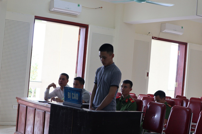 Nhân viên marketing chiếm đoạt tiền tỷ của công ty để cá độ và chơi game ảnh 1