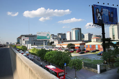 Hết thời doanh nghiệp "ôm đất vàng" ảnh 2